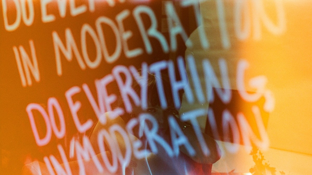 do everything in moderation
[cinestill 800t]